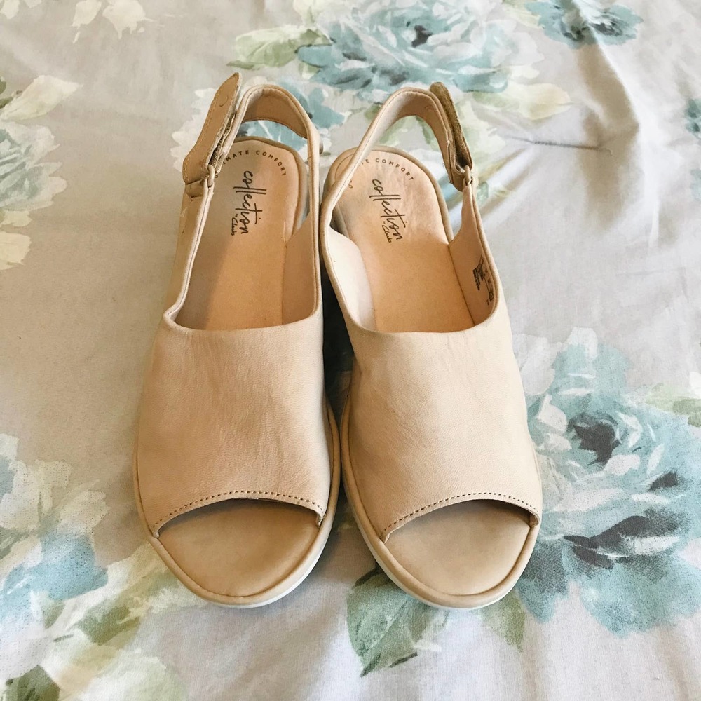 Clarks ultimate comfort collection wedges size 7.5